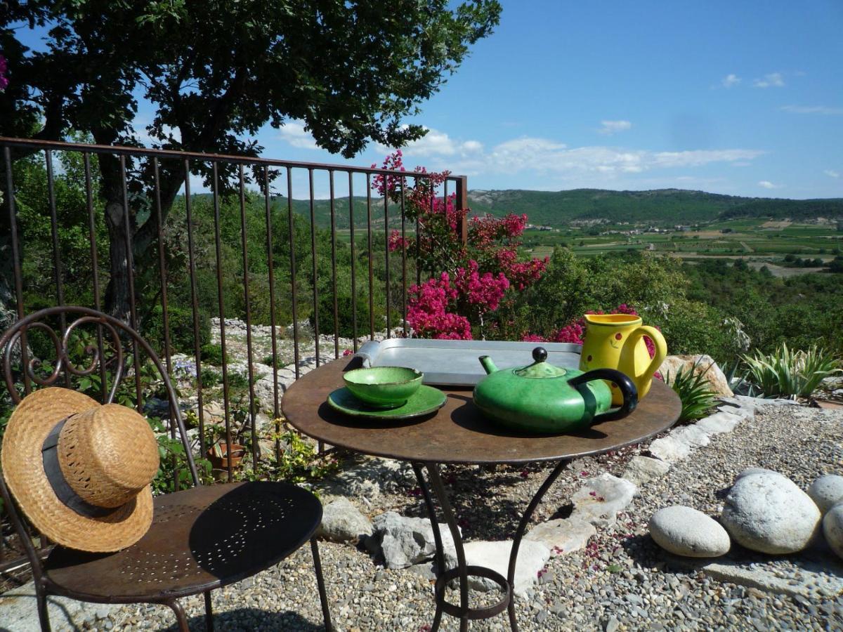 Le Petit Mas Bed & Breakfast Вогюе Екстериор снимка